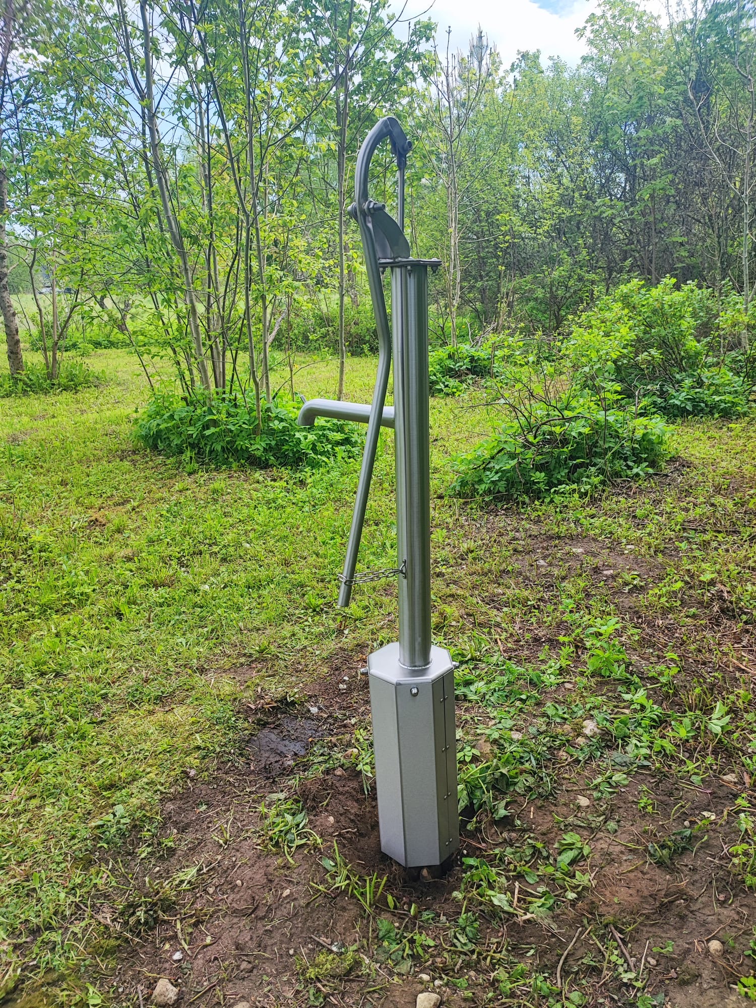 Crafting Captivating Headlines: Your awesome post title goes here